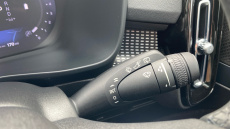 Volvo XC40 2.0 B4P Ultimate Dark 5dr Auto Petrol Estate